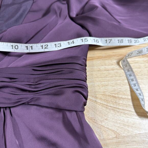 Mac Duggal NWT Plum Front Twist Puff Sleeve Deep V Jumpsuit Satin Size 4 Pockets - Picture 7 of 10